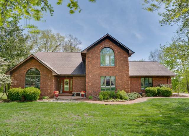 Property at 155 Richwood Ct, Belpre, OH 45714, 4 beds, 3.5 baths