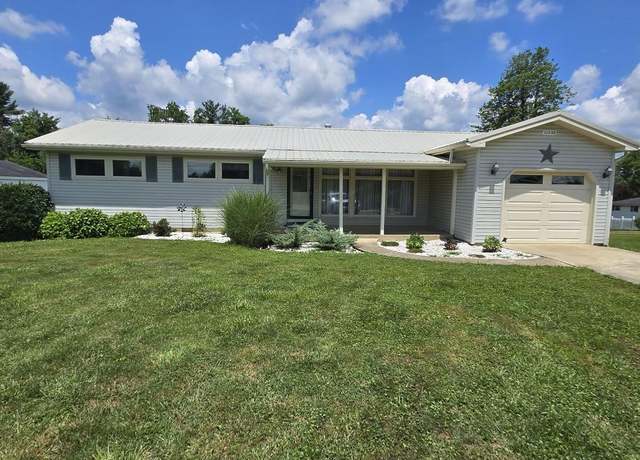 Property at 10888 Walnut St, Glouster, OH 45732, 3 beds, 1.5 baths