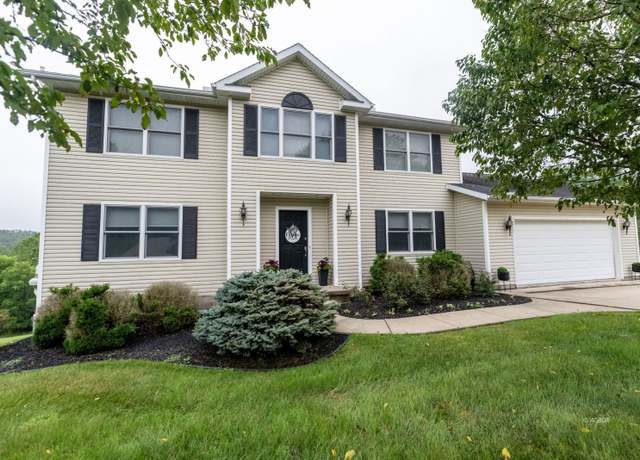 Property at 351 Carroll Rd, Athens, OH 45701, 4 beds, 2.5 baths
