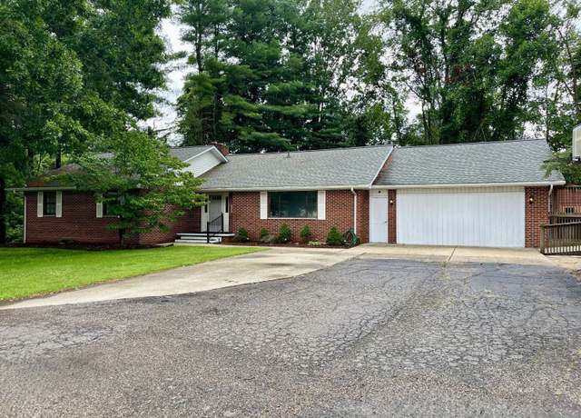 Property at 39 Hartman Rd, The Plains, OH 45780, 4 beds, 2.5 baths