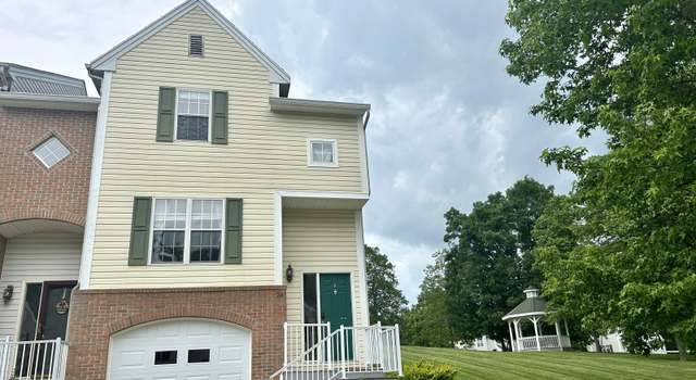 Photo of 24 Westfield Pl, Athens, OH 45701