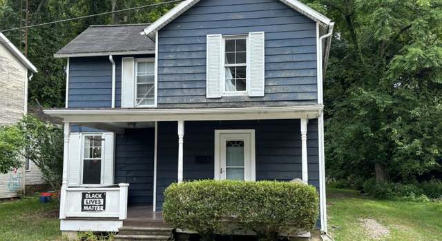 Photo of 27 Brown St, Athens, OH 45701