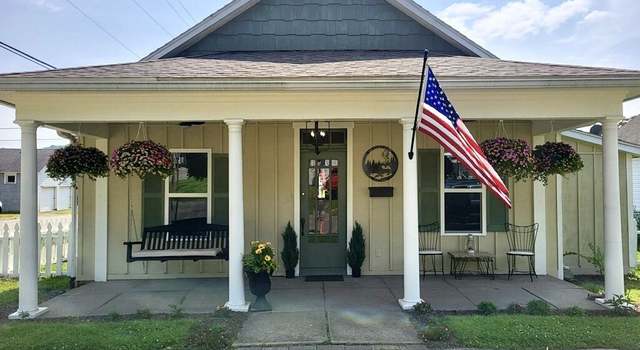 Photo of 953 Walnut St, Nelsonville, OH 45764