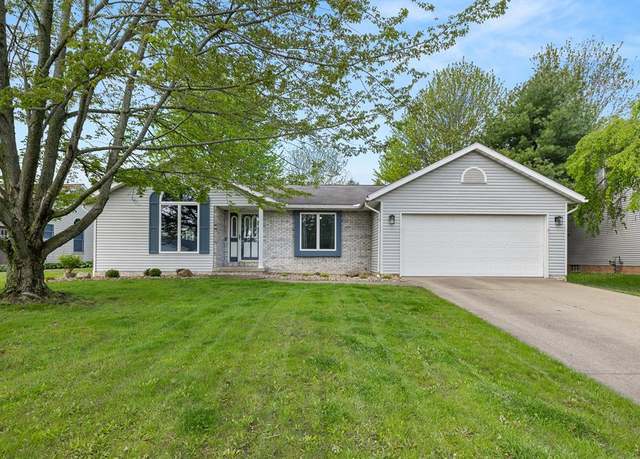 Property at 150 Fairview Dr, Ashland, OH 44805, 3 beds, 2.5 baths