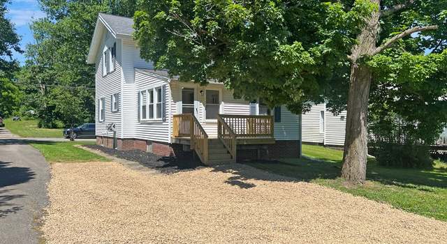 Photo of 429 Edgehill Ave, Ashland, OH 44805