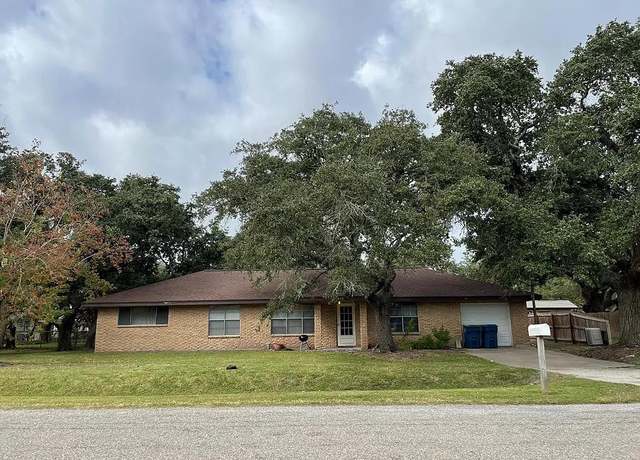 Property at 819 Raven Dr, Rockport, TX 78382, 4 beds, 2 baths