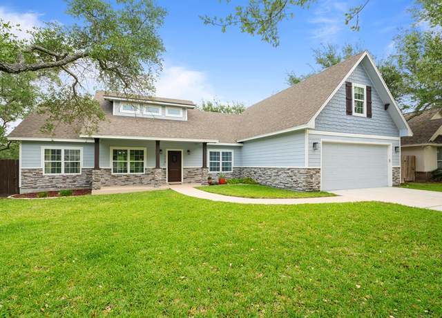 Property at 110 Marion Dr, Rockport, TX 78382, 3 beds, 2.5 baths
