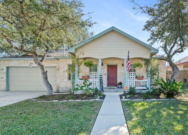 Property at 2414 Country Oaks Cir, Ingleside, TX 78362, 3 beds, 2 baths