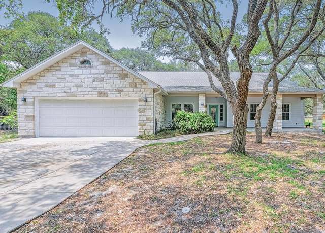 Property at 109 Timber Lane Loop, Rockport, TX 78382, 3 beds, 2 baths