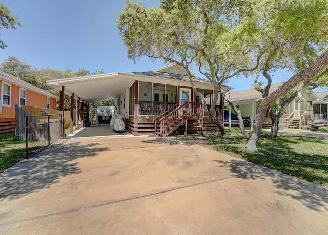 Property at 1023 S Fuqua St, Rockport, OK 73882, 2 beds, 2 baths