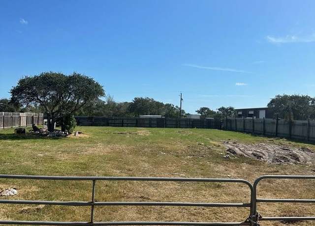 Property at 2124 Fort Worth St, Rockport, TX 78382