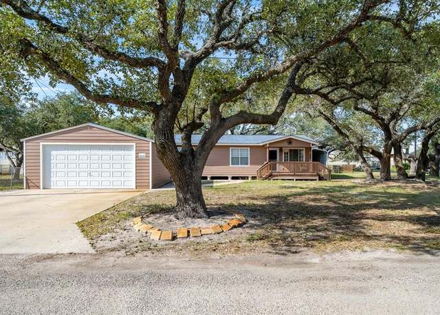 Property at 107 Kelly Ln, Rockport, TX 78382, 3 beds, 1 bath