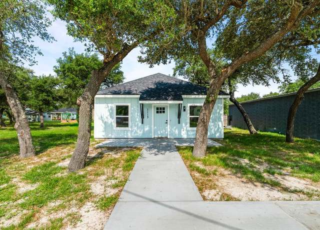 Property at 1113 N Ann, Rockport, TX 78382, 2 beds, 2 baths