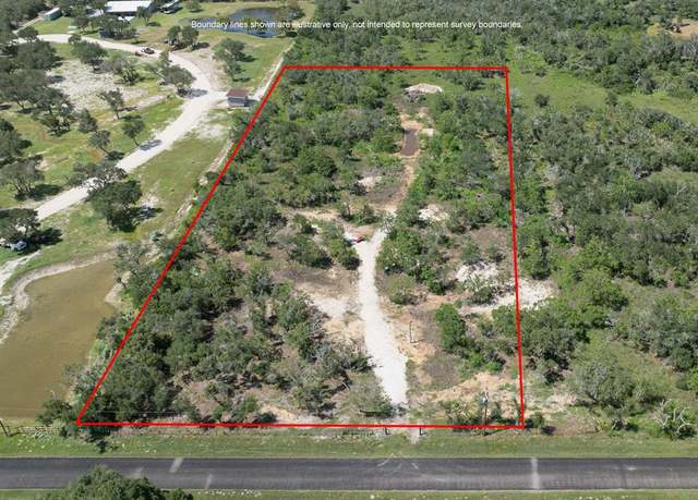 Property at 1510 W Twelfth St, Rockport, TX 78382