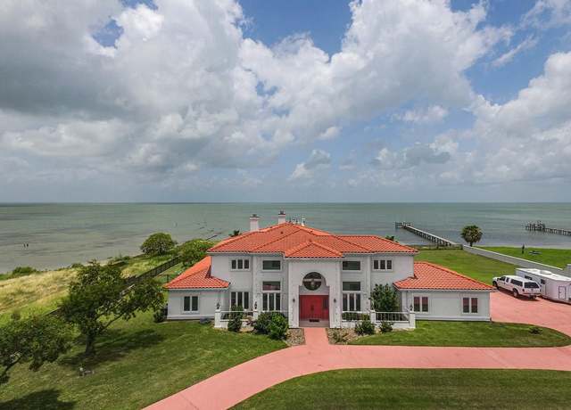 Property at 4025 Loop 1781, Rockport, TX 78382, 4 beds, 4.5 baths
