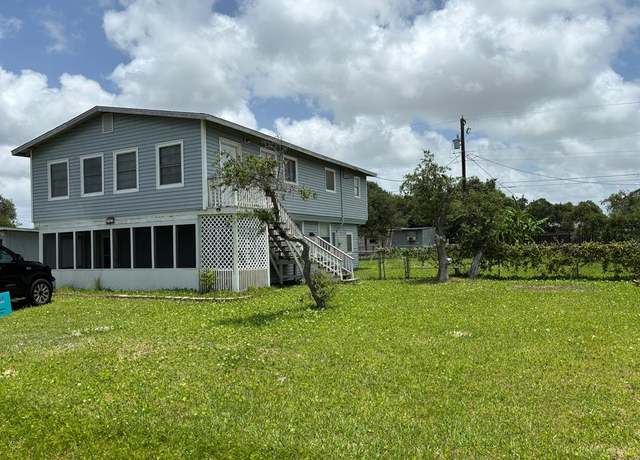 Property at 112 Sherwood Dr, Rockport(holiday Beach), TX 78382, 3 beds, 2 baths