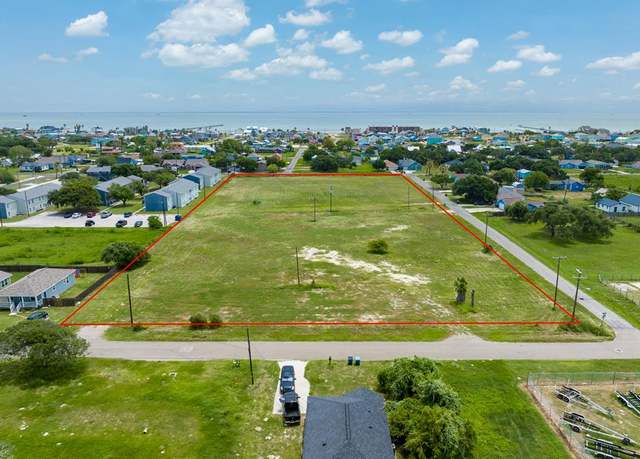Property at 1004 Young St, Rockport, TX 78382