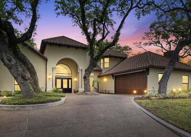 Property at 2505 Turkey Neck Cir, Rockport, TX 78382, 4 beds, 4.5 baths