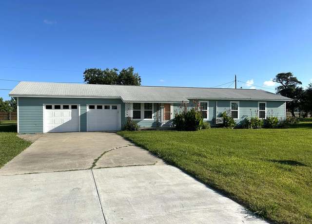Property at 132 Copano Heights Blvd, Rockport, TX 78382, 2 beds, 2 baths