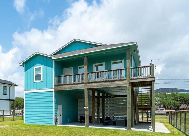 Property at 2206 Young, Rockport, TX 78382, 3 beds, 2 baths