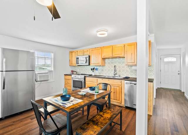 Property at 119 Palmetto Point Rd, Rockport, TX 78382, 2 beds, 1 bath