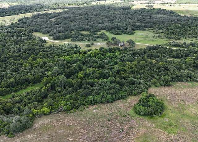 Property at 111 Treetop Rd, Refugio, TX 78377