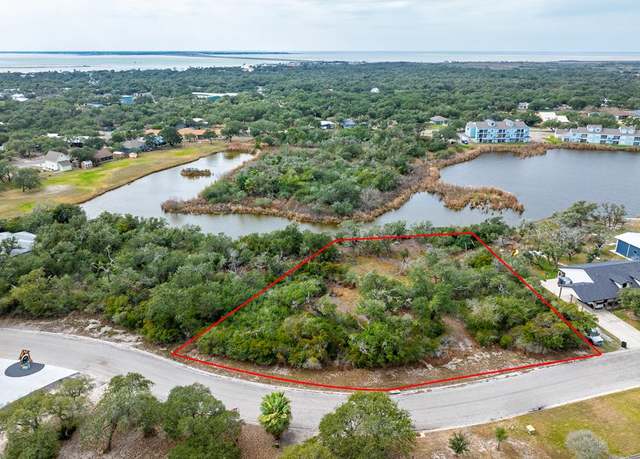 Property at 150 E Lake Dr, Rockport, TX 78382