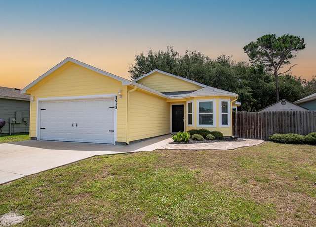Property at 1933 Admiral Ln, Aransas Pass, TX 78336, 2 beds, 2 baths