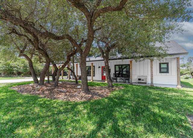 Property at 140 E E Lk, Rockport, TX 78382, 3 beds, 2 baths