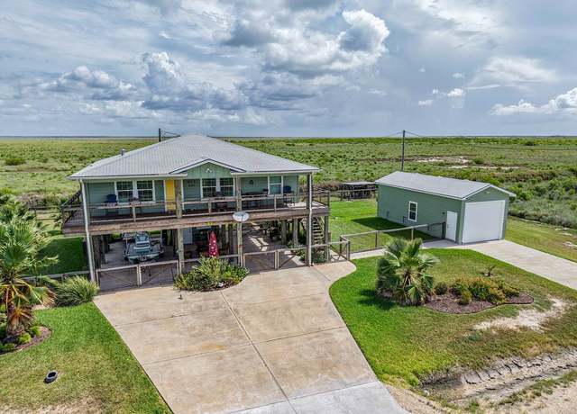 Property at 10 Northview Dr, Rockport(holiday Beach), TX 78382, 3 beds, 2 baths