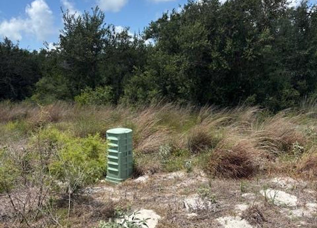 Property at 154 Logan Pkwy, Rockport, TX 78382