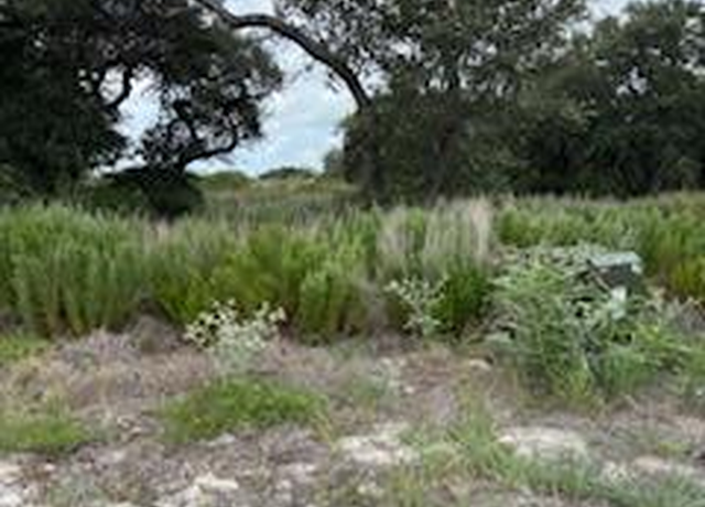 Property at 170 Villages Dr, Rockport, TX 78382