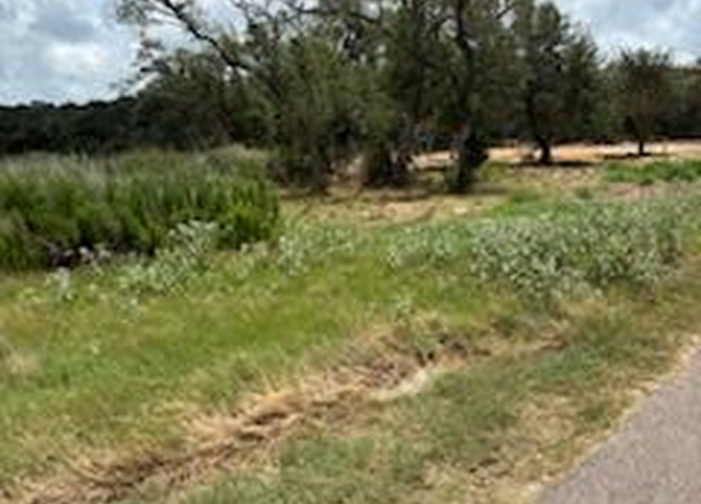 Property at 342 Villages Dr, Rockport, TX 78382