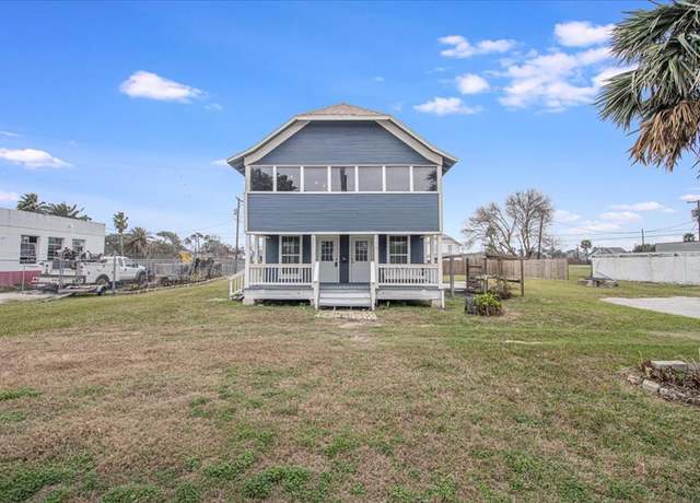 Property at 821 S Commercial St, Aransas Pass, TX 78336, 1 bed, 1.5 baths