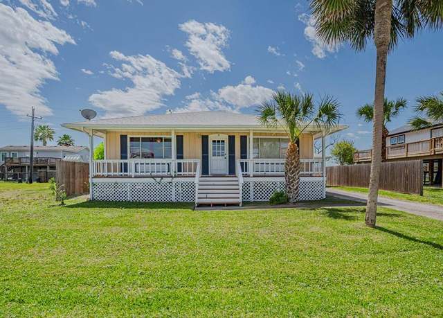 Property at 8 Nassau Dr, Rockport, TX 78382, 2 beds, 1 bath