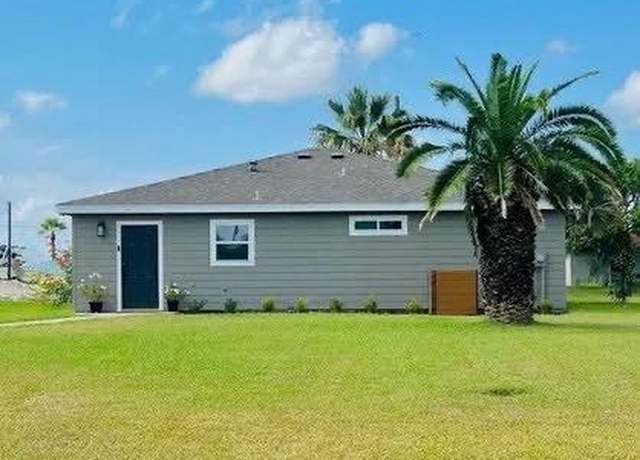 Property at 213 W Speckled Trout Ln, Rockport, TX 78382, 2 beds, 1 bath