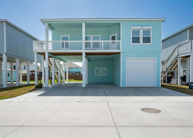 Property at 107 Paradise Dr, Rockport, TX 78382, 3 beds, 2 baths