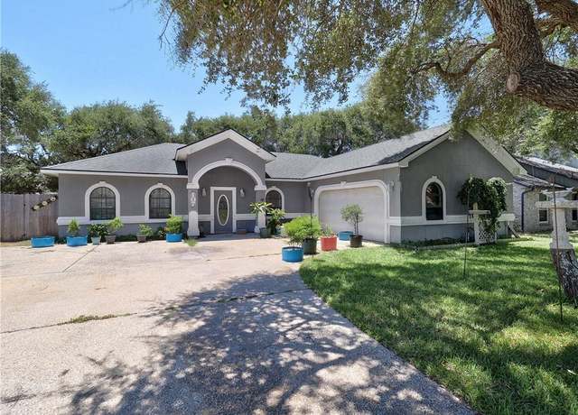 Property at 107 Pelican Ave, Aransas Pass, TX 78336, 3 beds, 2 baths