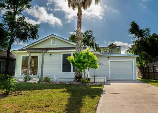 Property at 1110 Patton St, Rockport, TX 78382, 2 beds, 2 baths