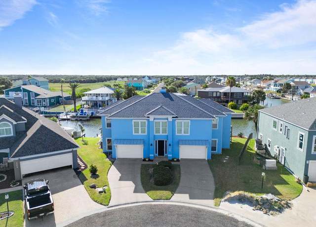 Property at 205 Sandy Cv, Rockport, TX 78382, 5 beds, 4 baths