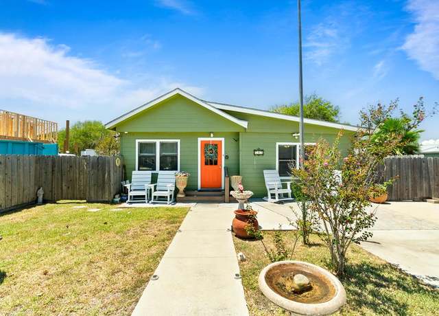 Property at 709 S Fuqua St, Rockport, TX 78382, 6 beds, 4 baths