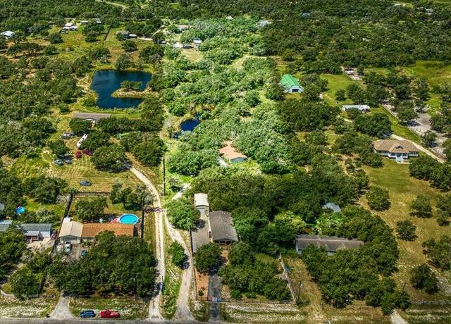 Property at 293 Griffith Dr, Rockport, TX 78382
