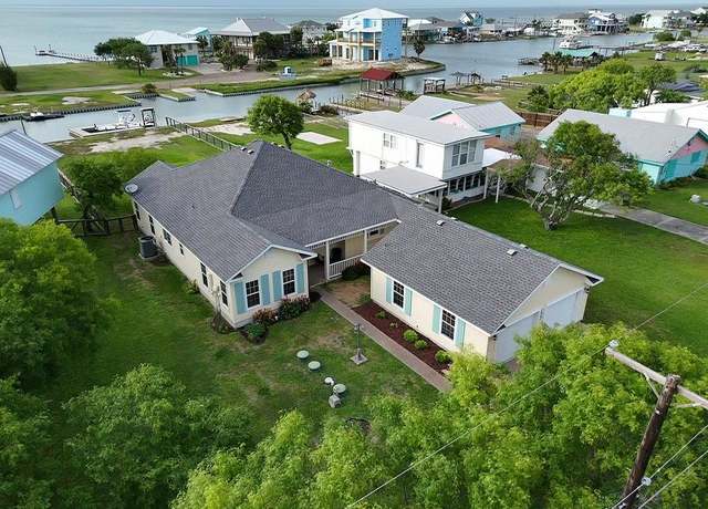 Property at 476 Copano Ridge Rd, Rockport, TX 78382, 3 beds, 2.5 baths