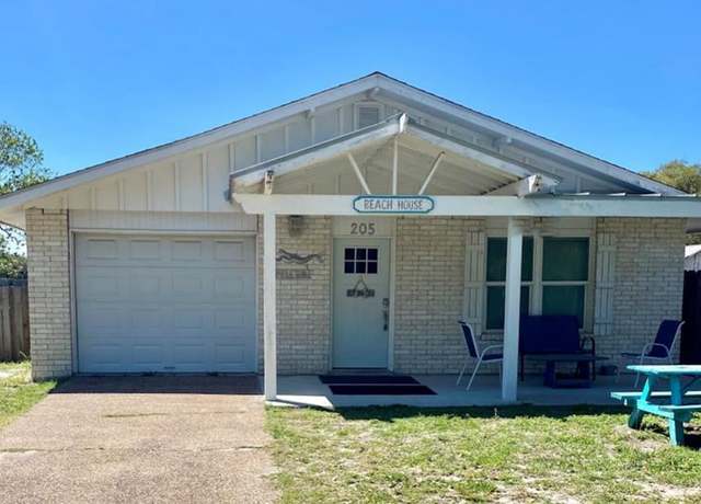 Property at 205 S Fifth St, Rockport, TX 78382, 2 beds, 1.5 baths