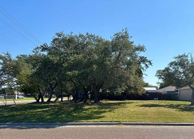 Property at 1516 N Live Oak, Rockport, TX 78382