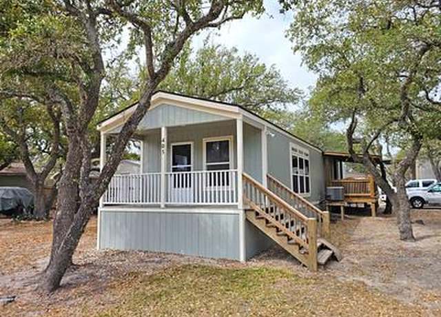 Property at 405 N Eleventh St, Fulton, TX 78358, 3 beds, 3.5 baths