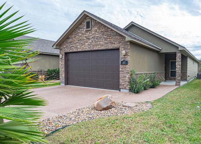 Property at 107 Long Reach Loop, Rockport, TX 78382, 2 beds, 2 baths