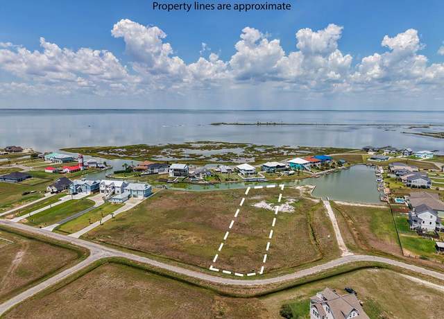 Property at 107 Mariner Dr, Rockport, TX 78382