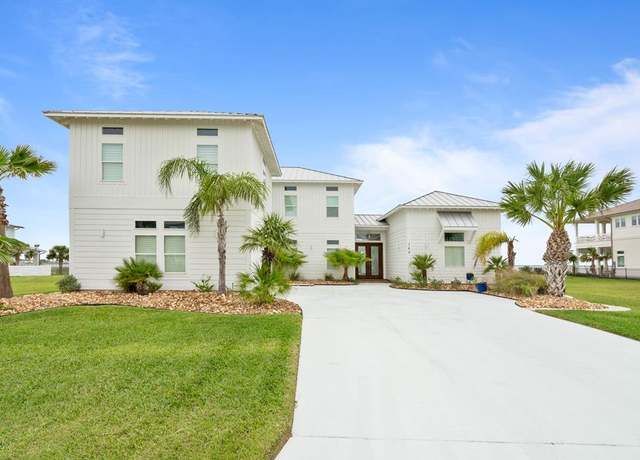 Property at 140 Reserve Ln, Rockport, TX 78382, 4 beds, 5 baths