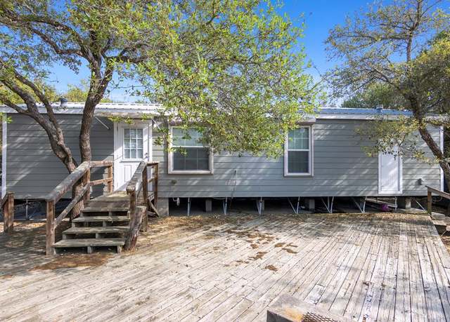 Property at 847 Rowe St, Rockport, TX 78382, 2 beds, 1 bath